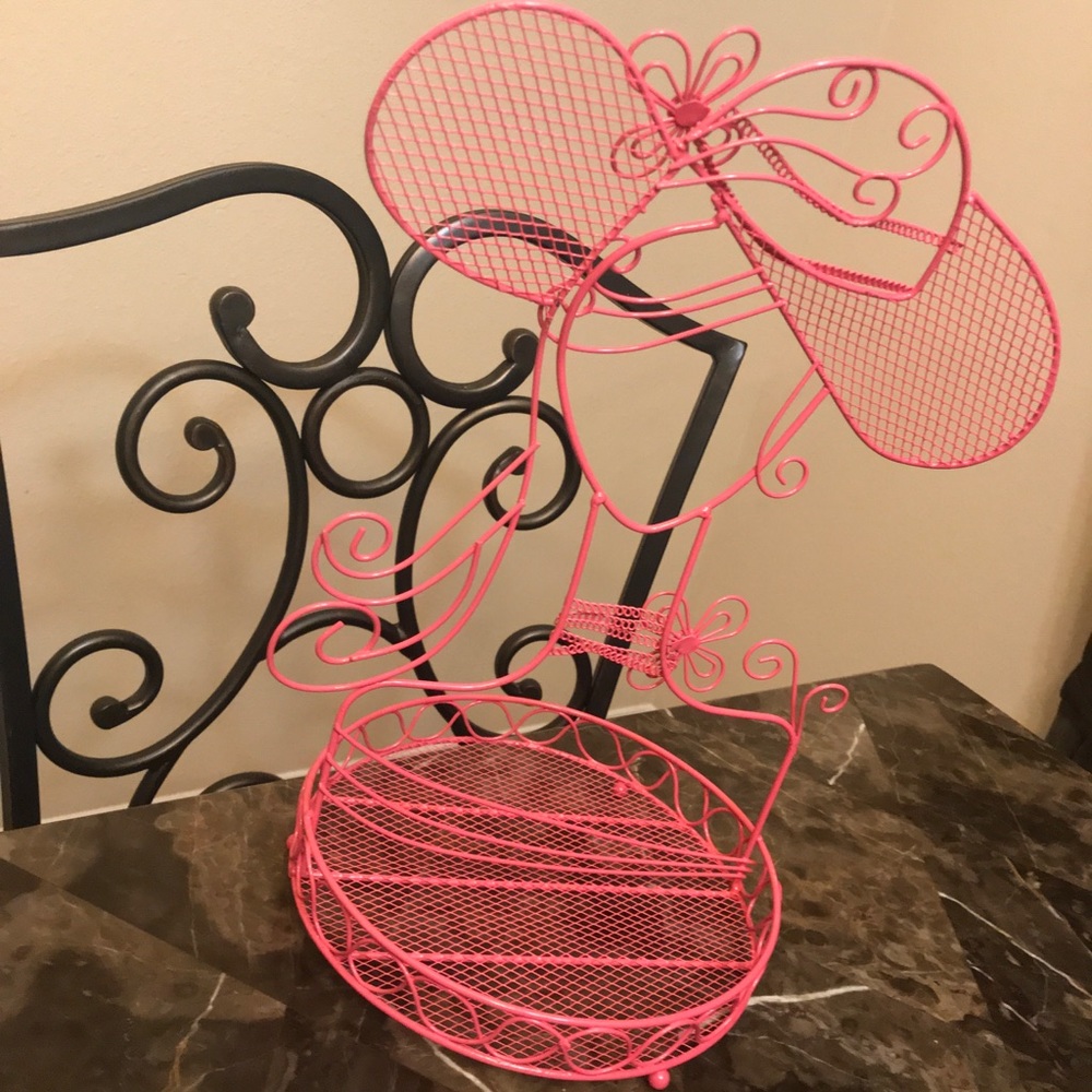 Hot pink jewelry stand. Holds earrings, necklaces